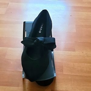 Black Torrid flats